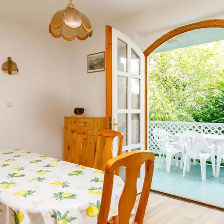 Elisabeth By Interhome Nyaraló Siófok